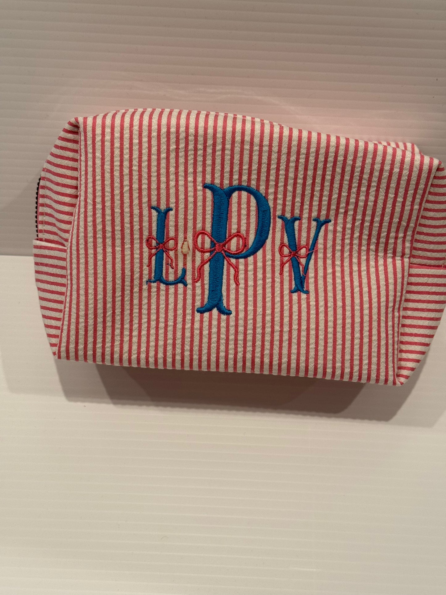 PERSONALIZED EMBROIDERED MAKE UP BAG